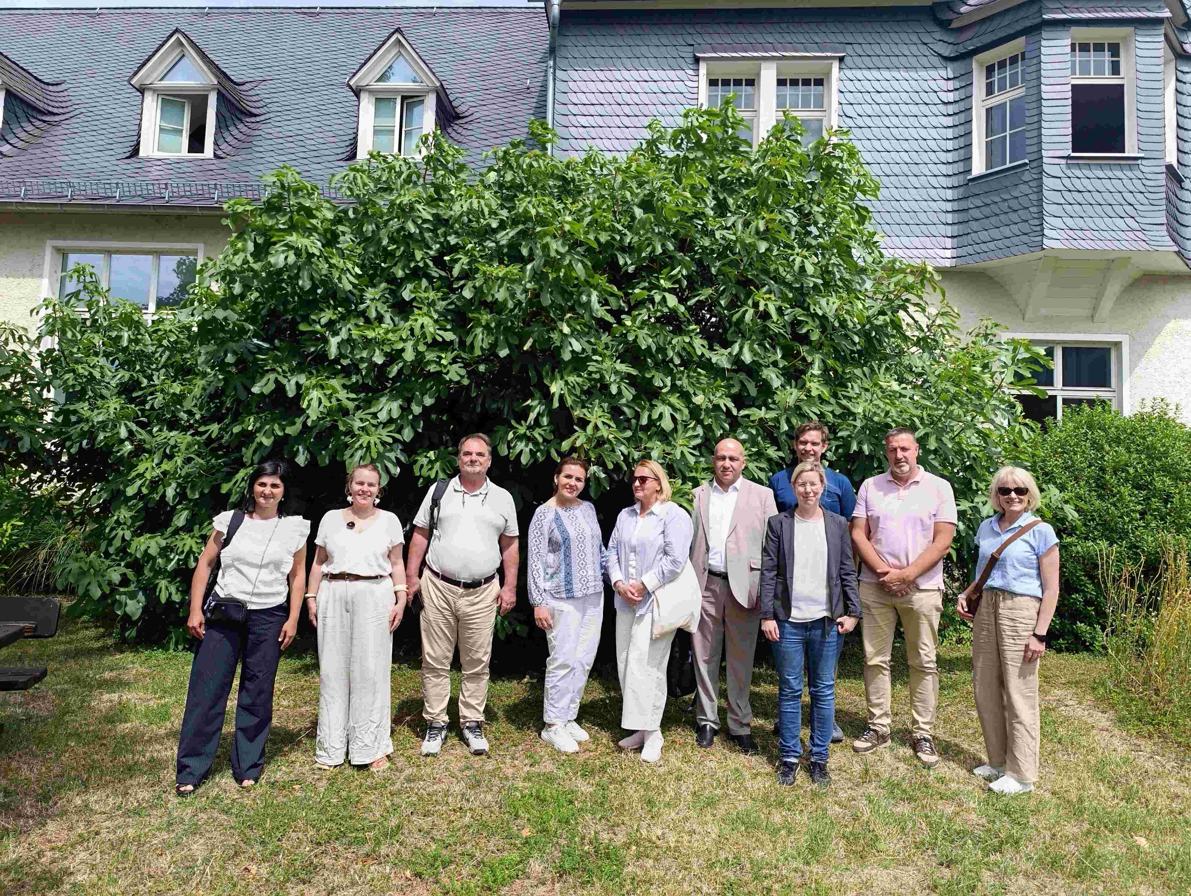 IBCM Staff Visit Hochschule Geisenheim University in Germany to Strengthen International Cooperation